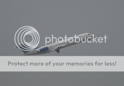 Fokker 100 der Blue Line - Foto: P. Radosta / Austrian Wings